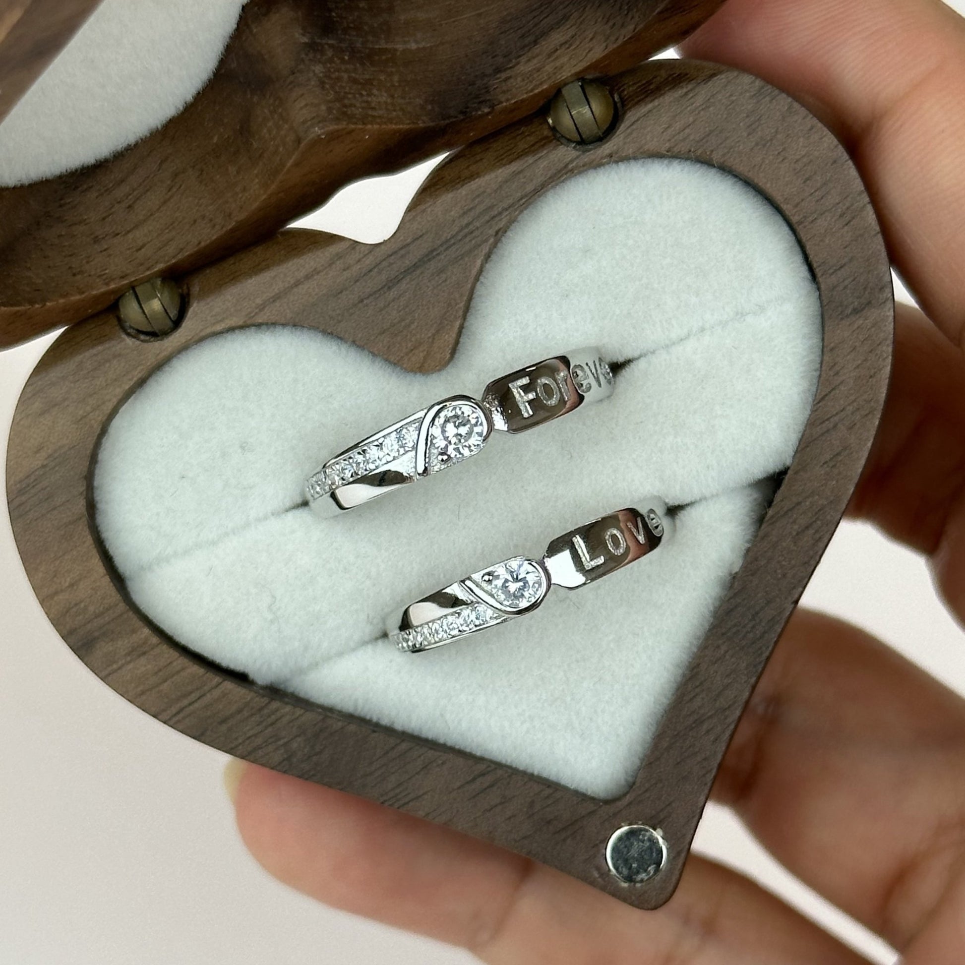 Forever Love Promise Ring Set - CouplesPicks